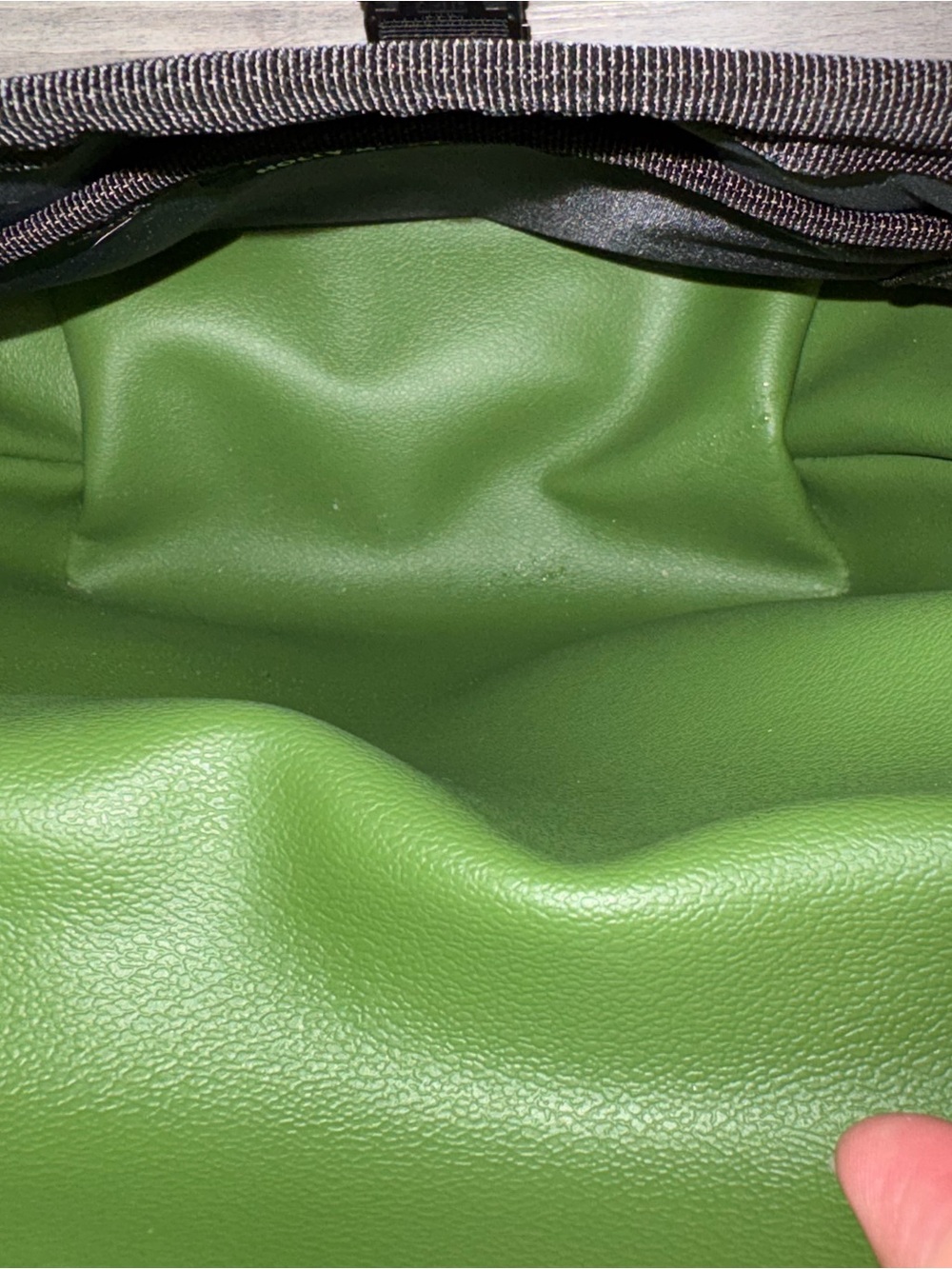 Holly Aiken Beige Crossbody Bag with Green Stripes and Burgundy Accents - Picture 4 of 7